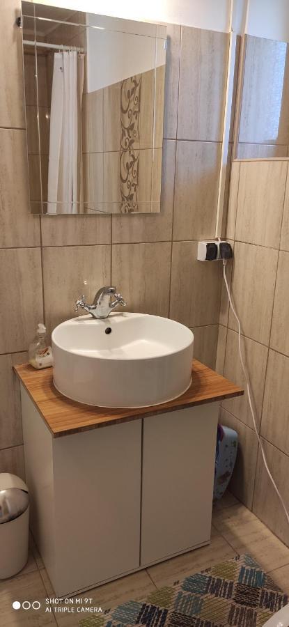 Terez Haza Hotel Pazmand Bagian luar foto