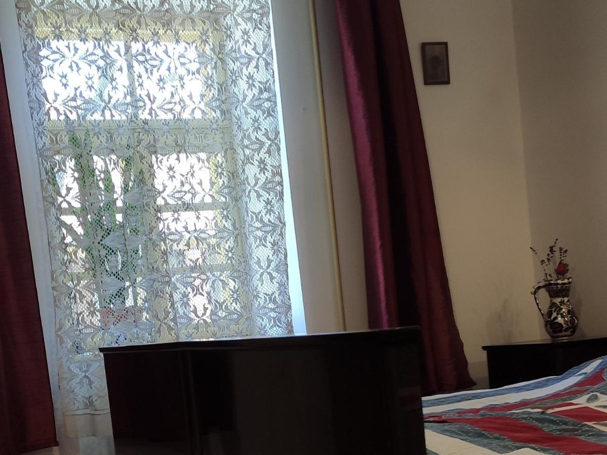 Terez Haza Hotel Pazmand Bagian luar foto