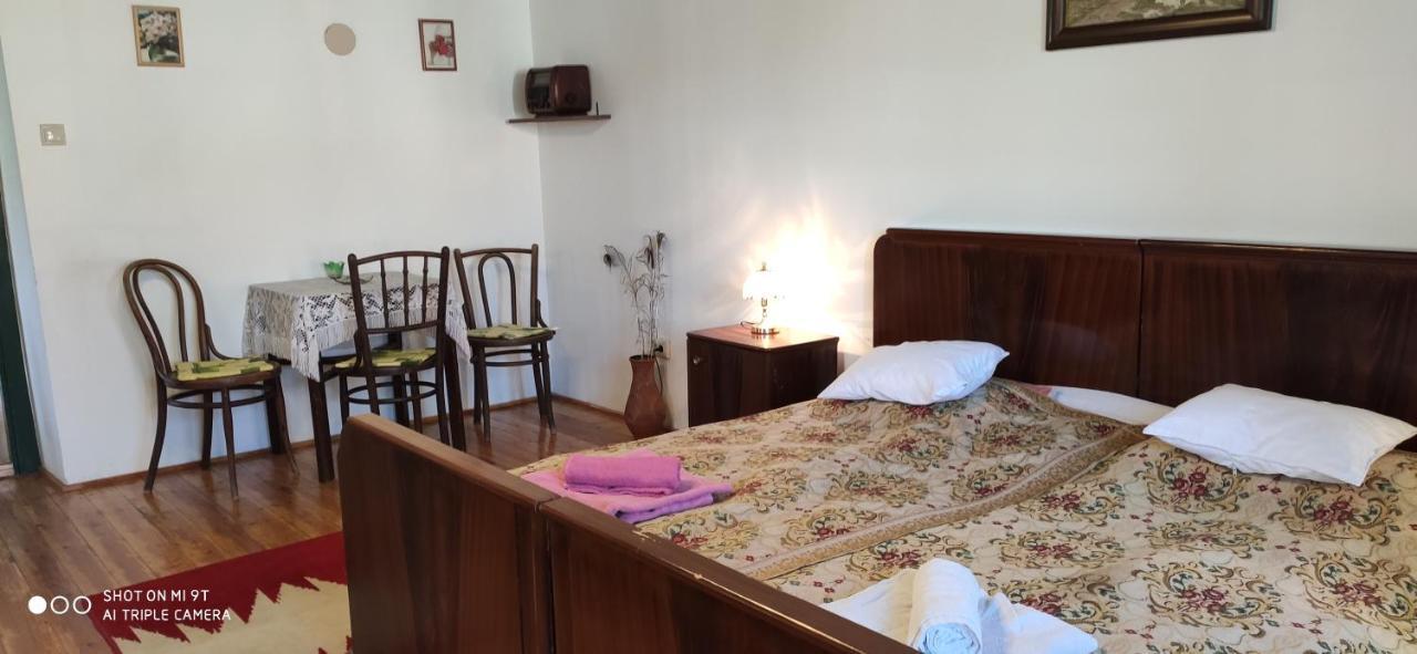 Terez Haza Hotel Pazmand Bagian luar foto