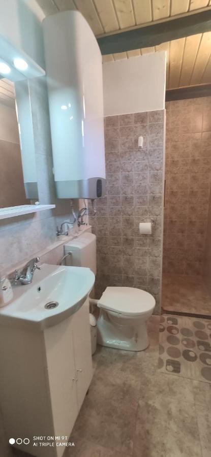Terez Haza Hotel Pazmand Bagian luar foto