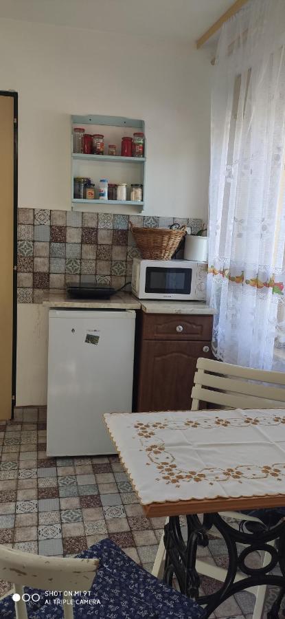Terez Haza Hotel Pazmand Bagian luar foto