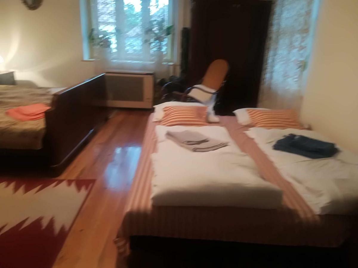 Terez Haza Hotel Pazmand Bagian luar foto